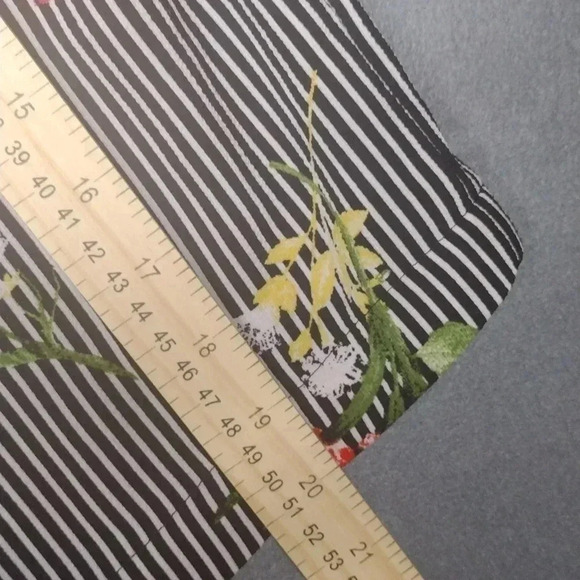 Twine & String Striped Floral Blouse Women’s Medium - Picture 11 of 11